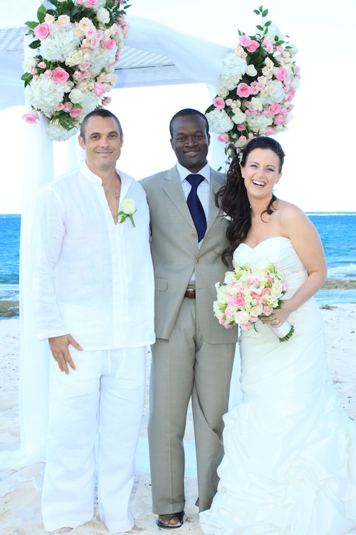 Glenn Ferguson officiating a legal wedding ceremony as a Licensed Bahamas Marriage Officer